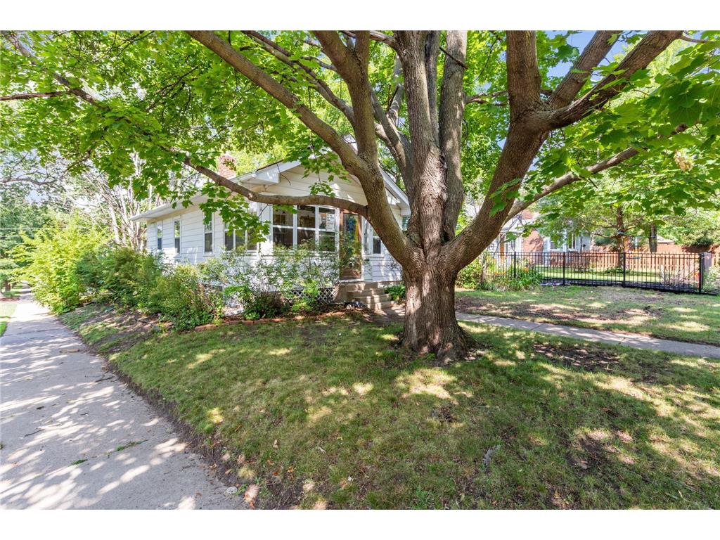 389 Cleveland Avenue S Saint Paul MN 55105 6410086 image1