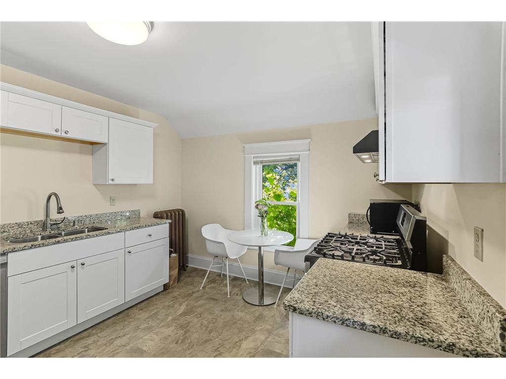 389 Fairview Avenue N Saint Paul MN 55104 6778578 image31