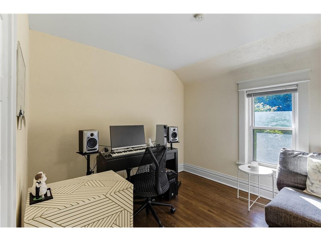 389 Fairview Avenue N Saint Paul MN 55104 7005069 image28