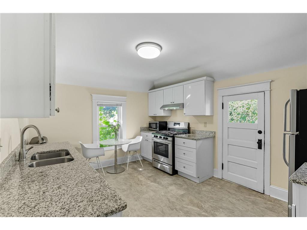 389 Fairview Avenue N Saint Paul MN 55104 7005069 image30