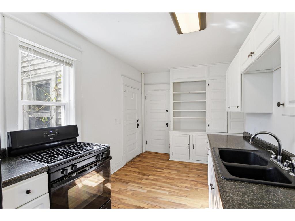 389 Fairview Avenue N Saint Paul MN 55104 7045756 image16