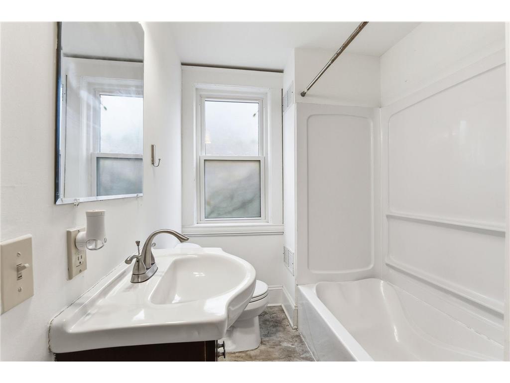 389 Fairview Avenue N Saint Paul MN 55104 7045756 image21