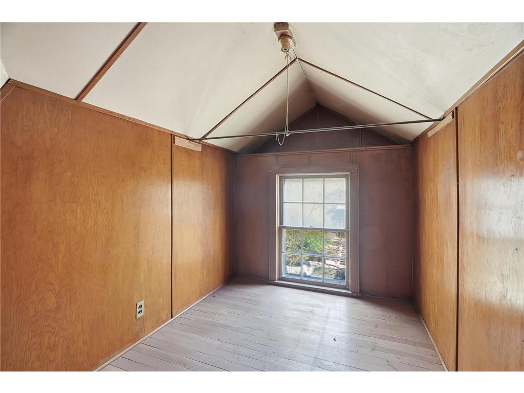 389 Maple Street Saint Paul MN 55106 7019367 image14