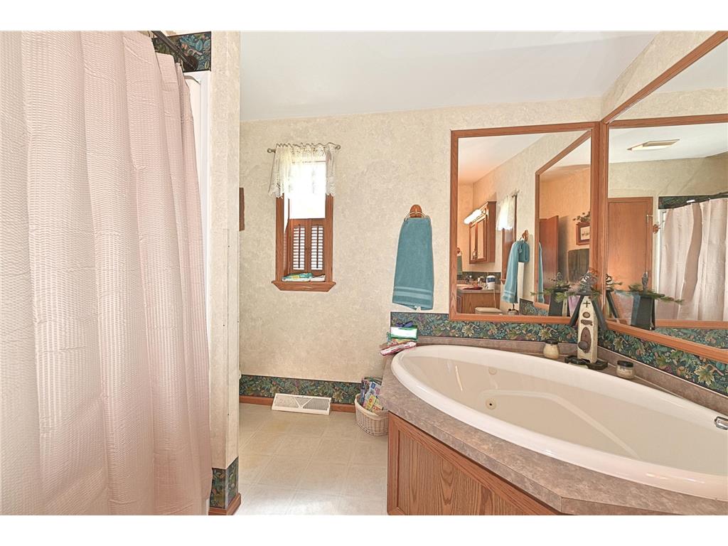 38922 Christie Lane Cohasset MN 55721 - Bass Lake 6712892 image16