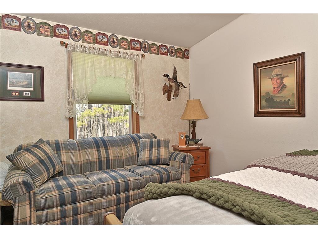 38922 Christie Lane Cohasset MN 55721 - Bass Lake 6712892 image17