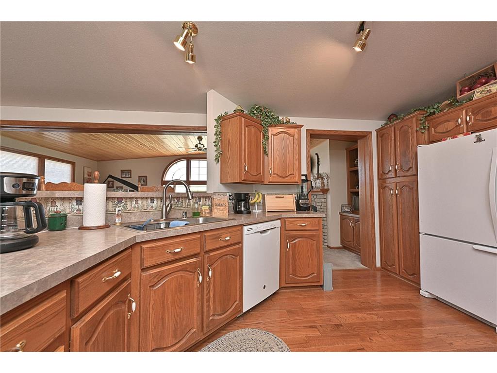 38922 Christie Lane Cohasset MN 55721 - Bass Lake 6712892 image7