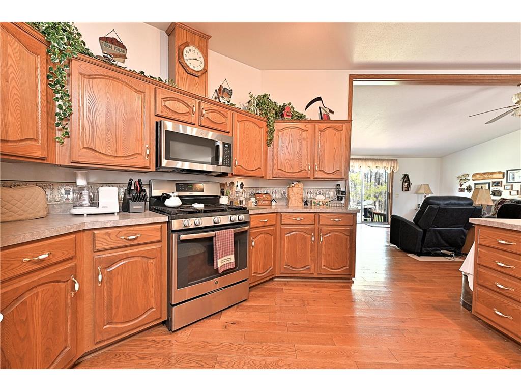 38922 Christie Lane Cohasset MN 55721 - Bass Lake 6712892 image8