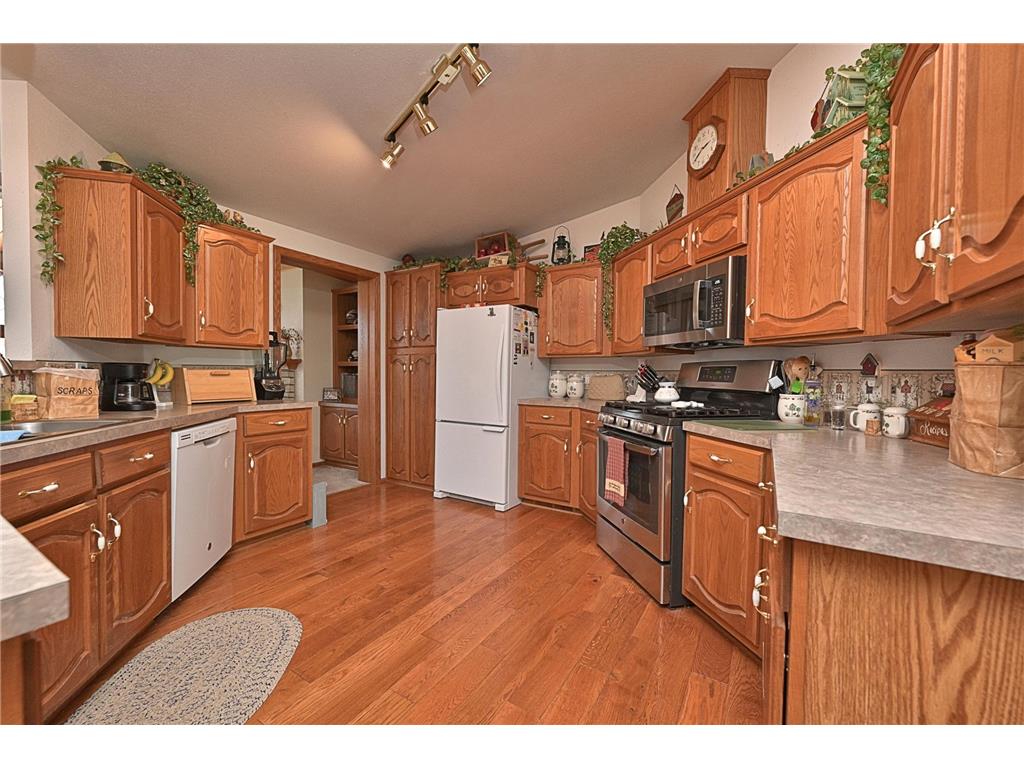 38922 Christie Lane Cohasset MN 55721 - Bass Lake 6712892 image9