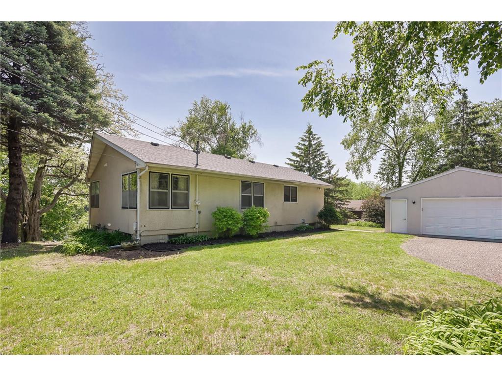 3893 Victoria Street N Shoreview MN 55126 - Island Lake 7080005 image19