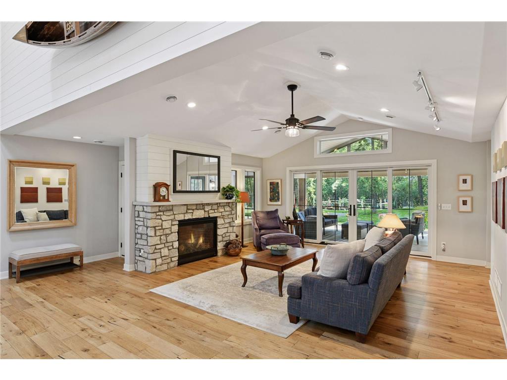 3895 Bayside Road Orono MN 55356 - Lake Minnetonka 7061121 image5