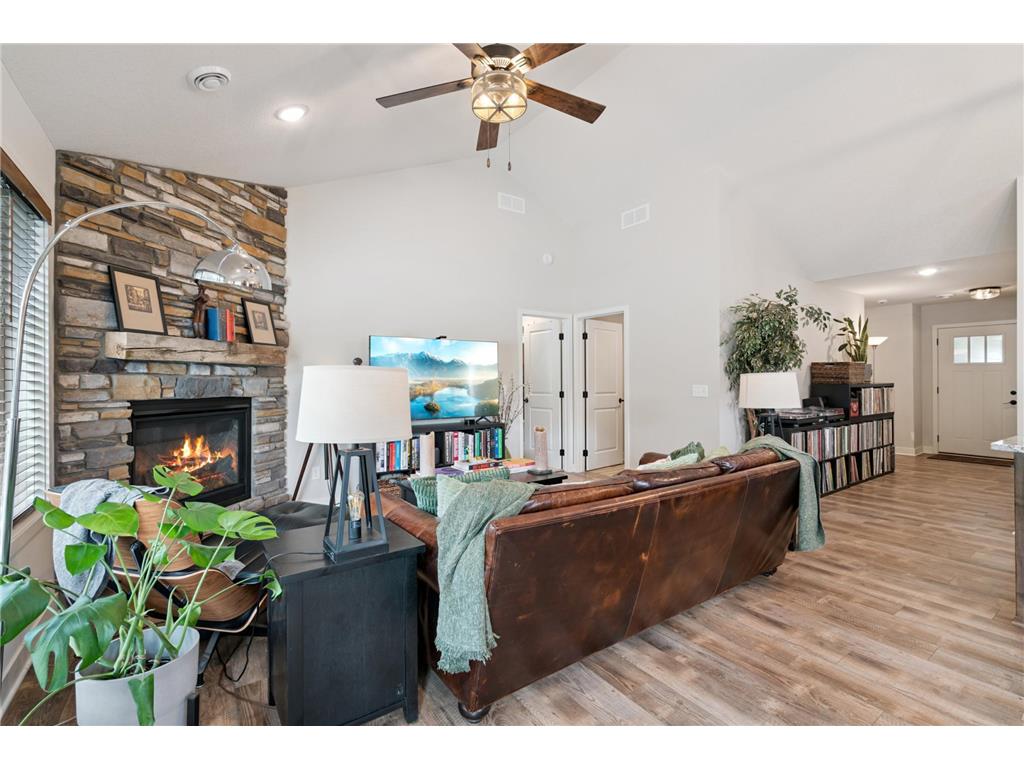 38958 Elm Court North Branch MN 55056 6784744 image9