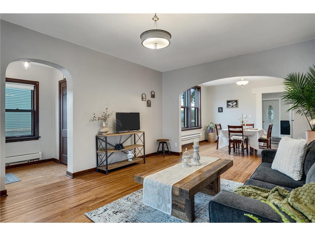 39 and 39-1/2 N Shore Drive Fountain City WI 54629 7010070 image11