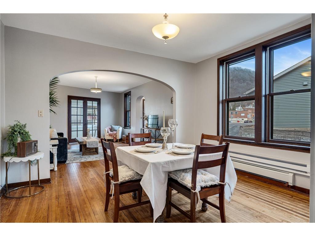 39 and 39-1/2 N Shore Drive Fountain City WI 54629 7010070 image14