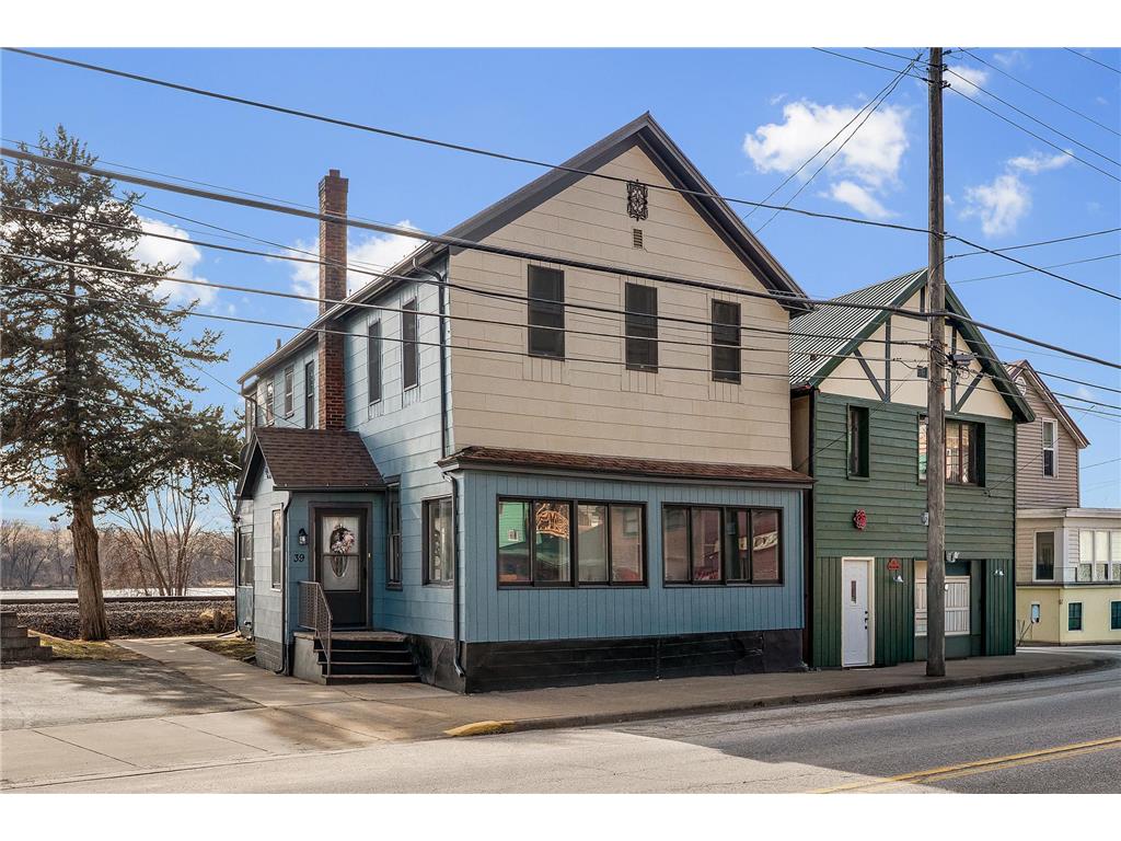 39 and 39-1/2 N Shore Drive Fountain City WI 54629 7010070 image2