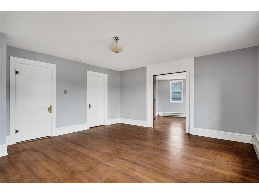 39 and 39-1/2 N Shore Drive Fountain City WI 54629 7010070 image27