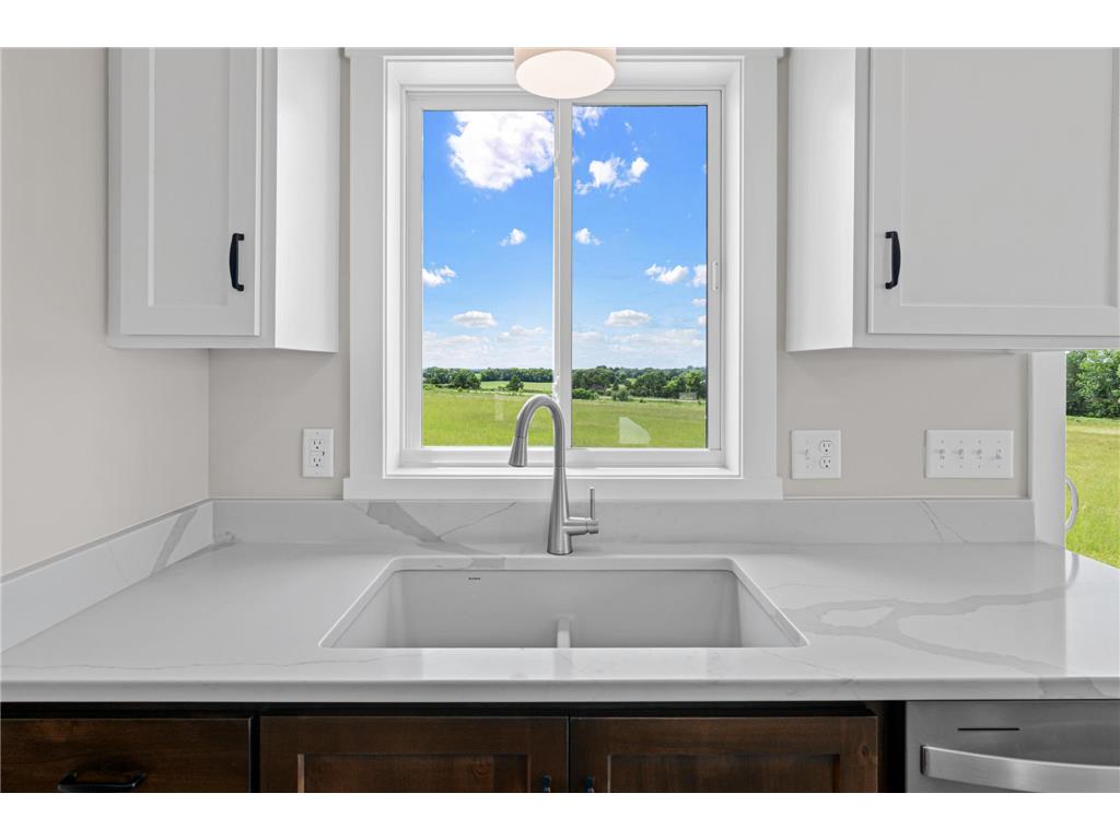 390 Candy Lane Kinnickinnic Twp WI 54022 7097464 image19