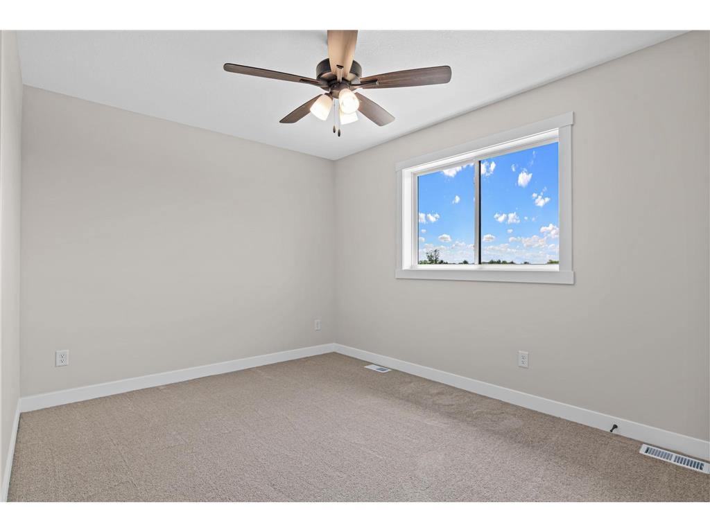 390 Candy Lane Kinnickinnic Twp WI 54022 7097464 image21