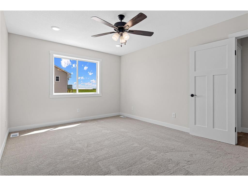 390 Candy Lane Kinnickinnic Twp WI 54022 7097464 image22
