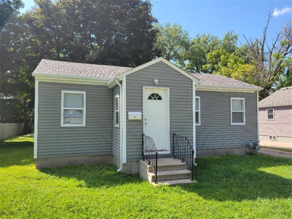 390 N Broadway Wells MN 56097 6772079 image1