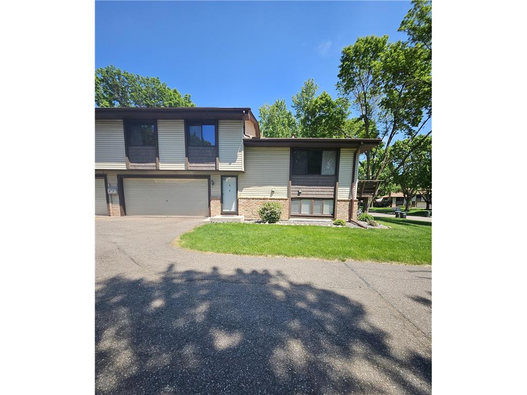 3900 Brookdale Circle N Brooklyn Park MN 55443 7106449 image1