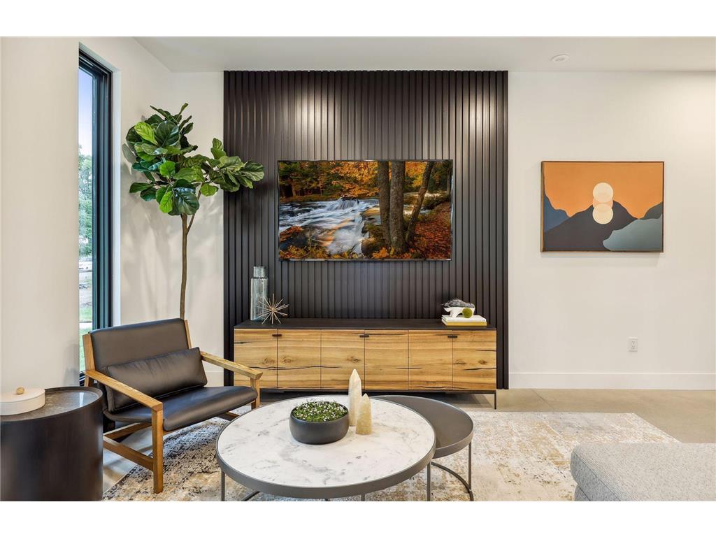 3900 Ewing Avenue S Minneapolis MN 55410 6580221 image1