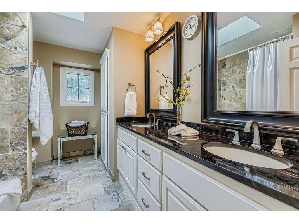 3900 Hillcrest Way Deephaven MN 55391 6755259 image21