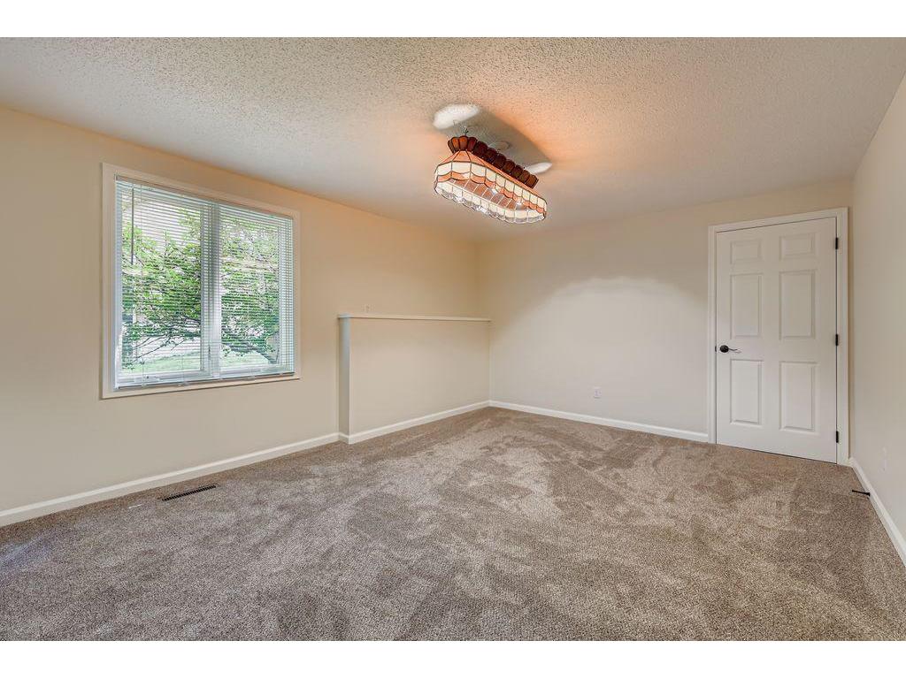 3900 Hillcrest Way Deephaven MN 55391 6755259 image24