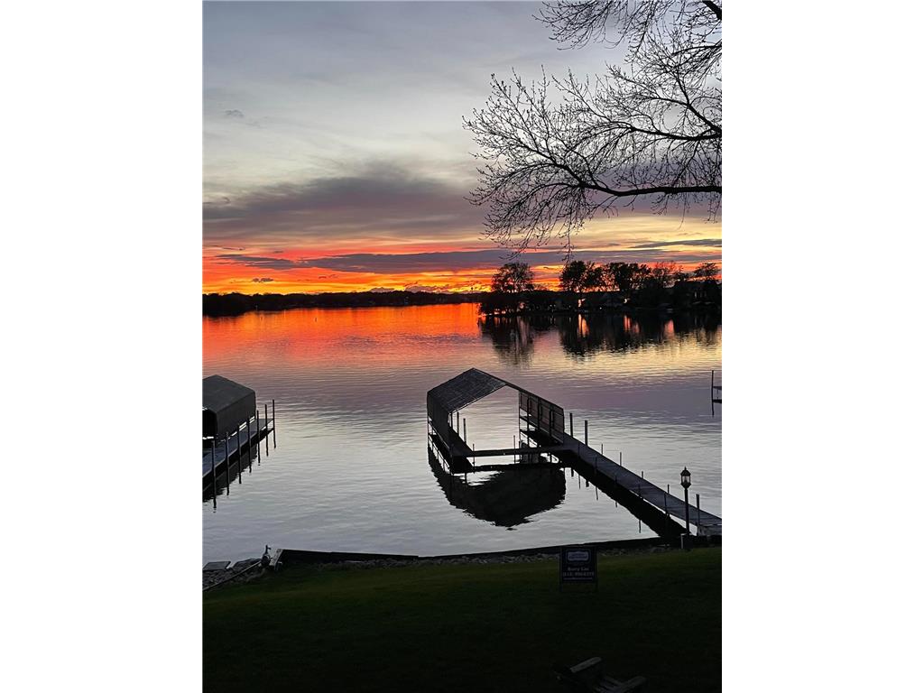 3900 Sunset Drive Spring Park MN 55384 - Lake Minnetonka 6540805 image1