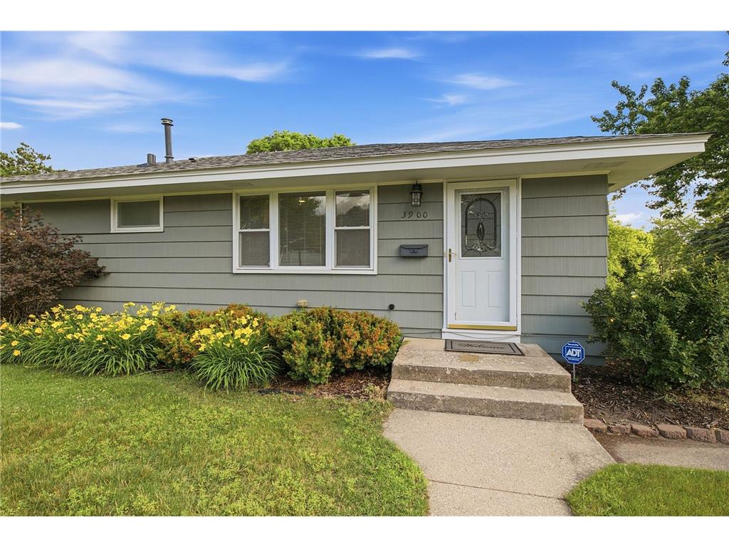 3900 W 113th Street Bloomington MN 55437 7095670 image1