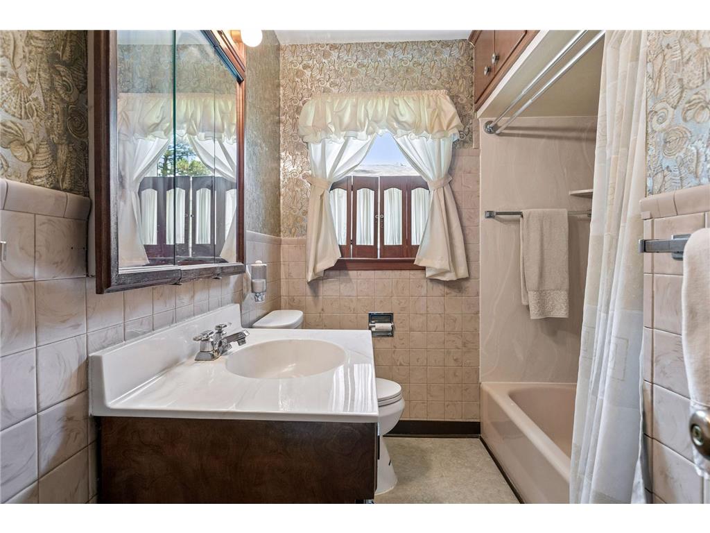 3901 57th Avenue N Brooklyn Center MN 55429 7058871 image18