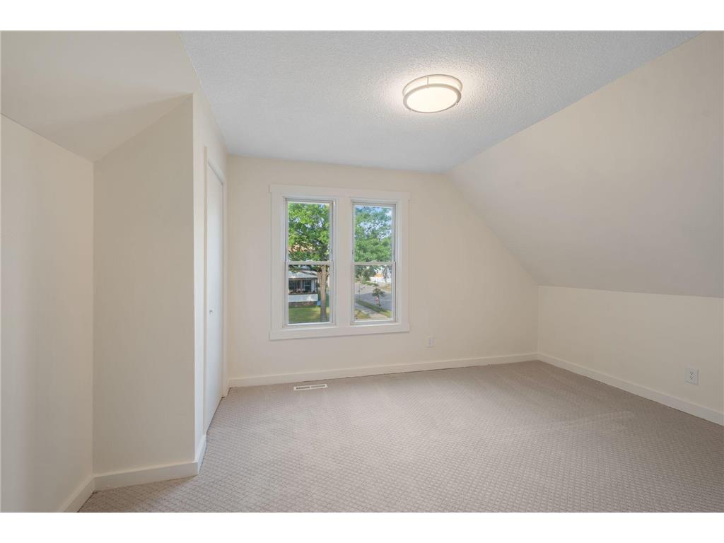 3901 Clinton Avenue Minneapolis MN 55409 7001087 image13