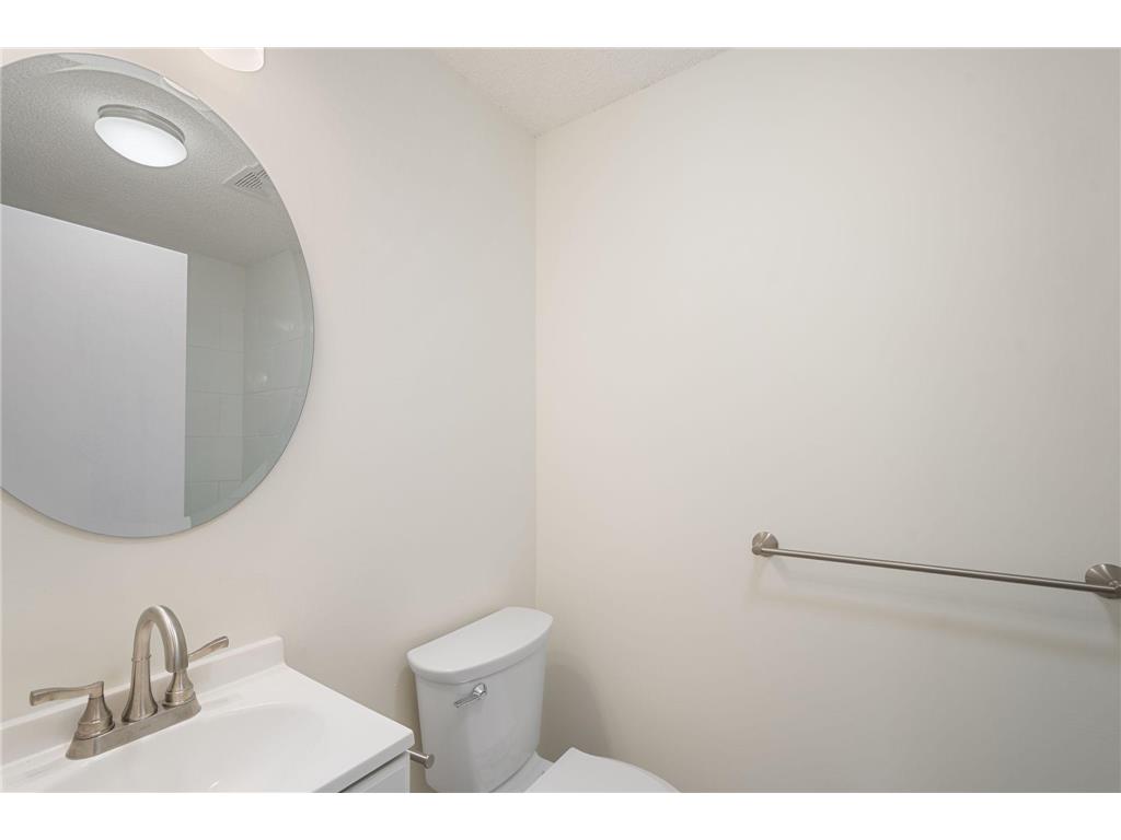 3901 Clinton Avenue Minneapolis MN 55409 7001087 image17