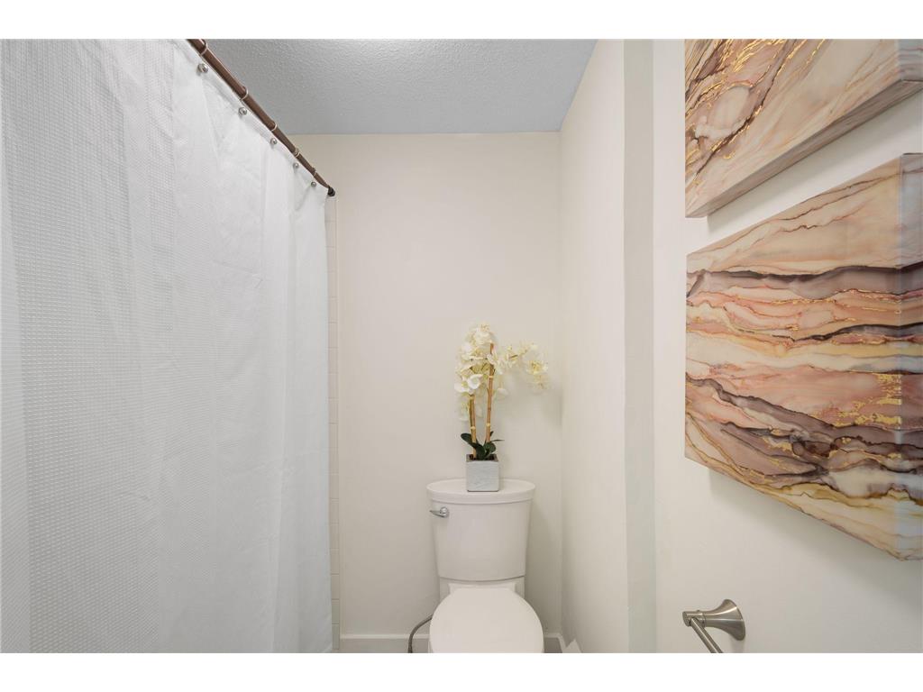 3901 Clinton Avenue Minneapolis MN 55409 7001087 image8