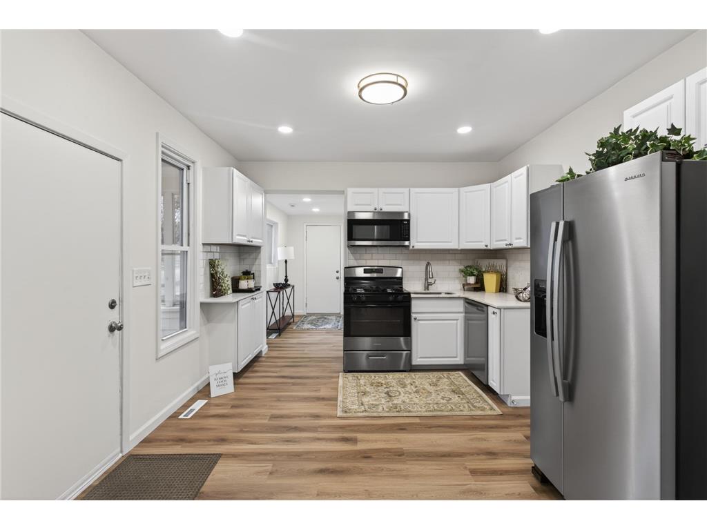 3901 Clinton Avenue Minneapolis MN 55409 7059984 image1