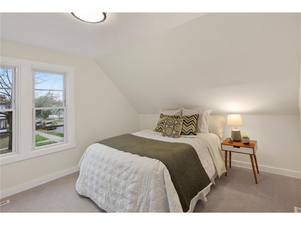 3901 Clinton Avenue Minneapolis MN 55409 7059984 image18