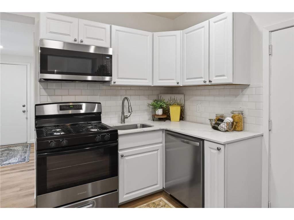 3901 Clinton Avenue Minneapolis MN 55409 7059984 image5
