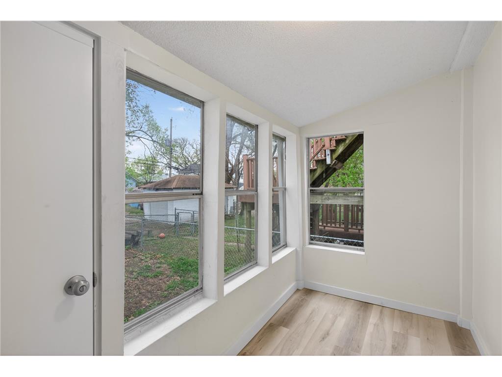 3901 Clinton Avenue Minneapolis MN 55409 7059984 image9