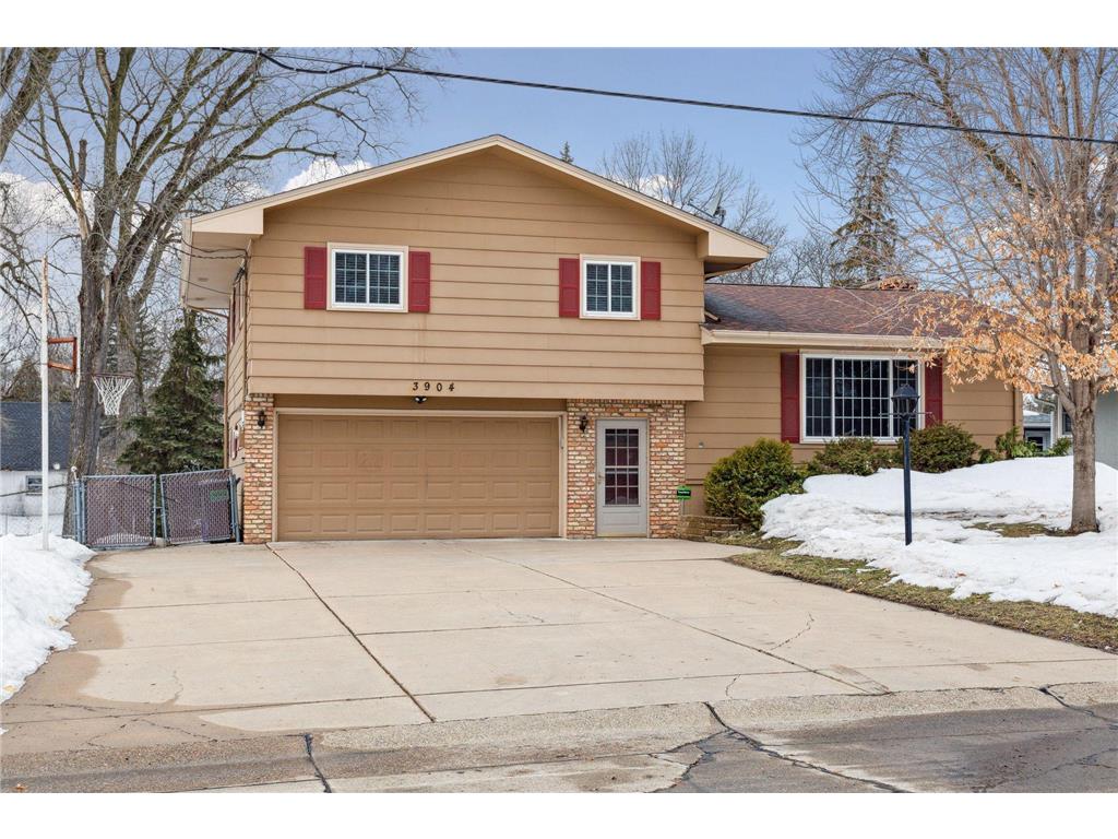 3904 Fordham Drive NE, Saint Anthony, MN, 55421 MLS 6344255 Edina