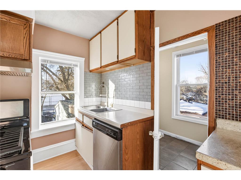3905 6th Street N Minneapolis MN 55412 7010752 image11