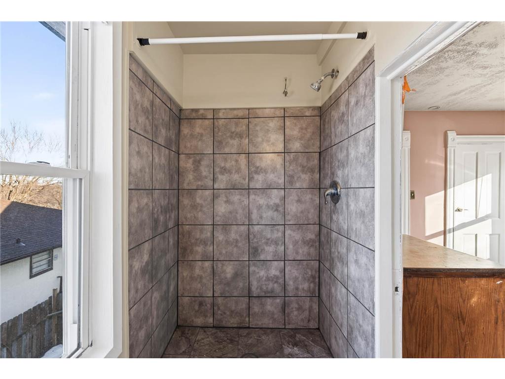 3905 6th Street N Minneapolis MN 55412 7010752 image16