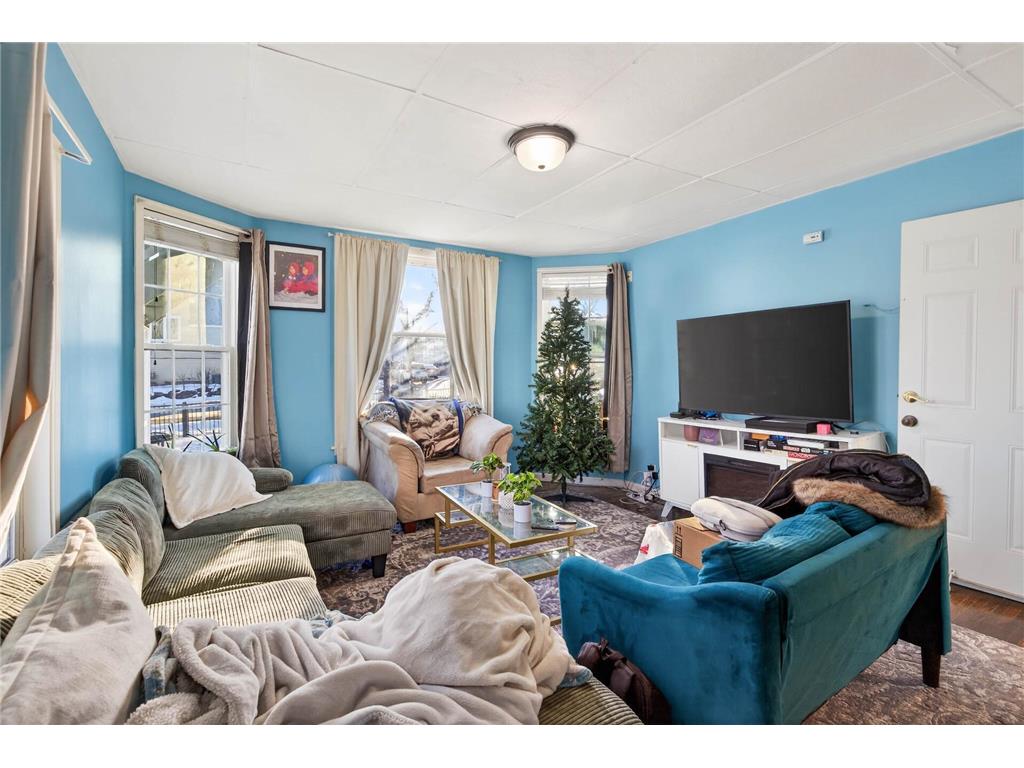 3905 6th Street N Minneapolis MN 55412 7010752 image17
