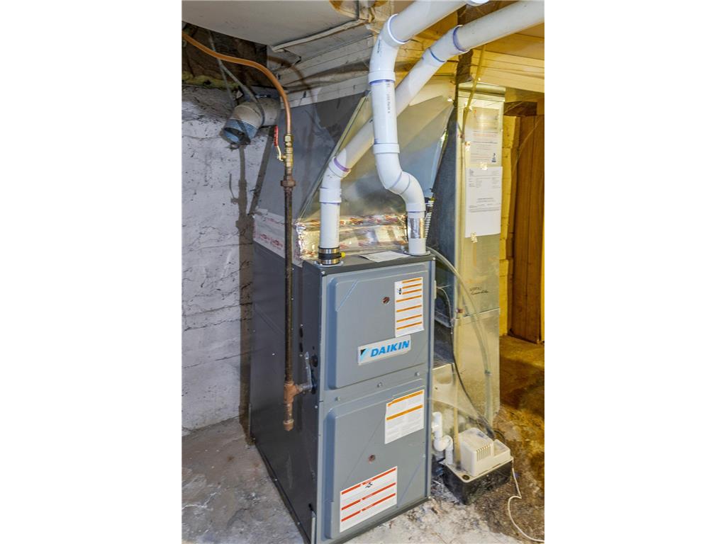 3905 Reservoir Boulevard Columbia Heights MN 55421 7015954 image16