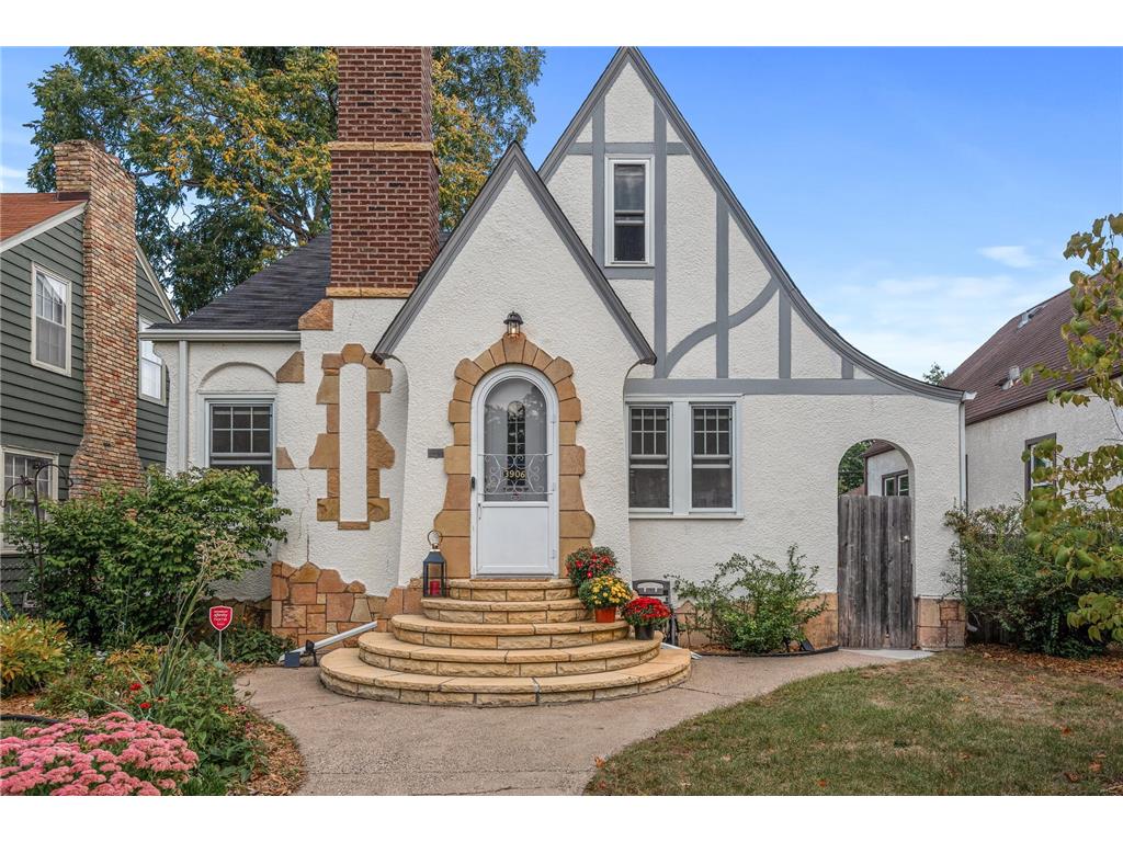 3906 Upton Avenue N Minneapolis MN 55412 6436000 image1