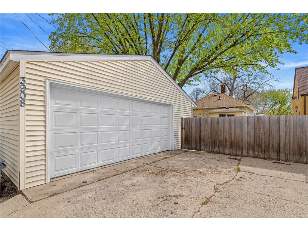 3908 44th Avenue S Minneapolis MN 55406 7064390 image32