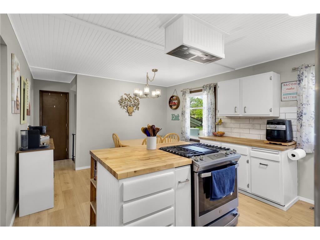 3909 81st Avenue N Brooklyn Park MN 55443 7037968 image9