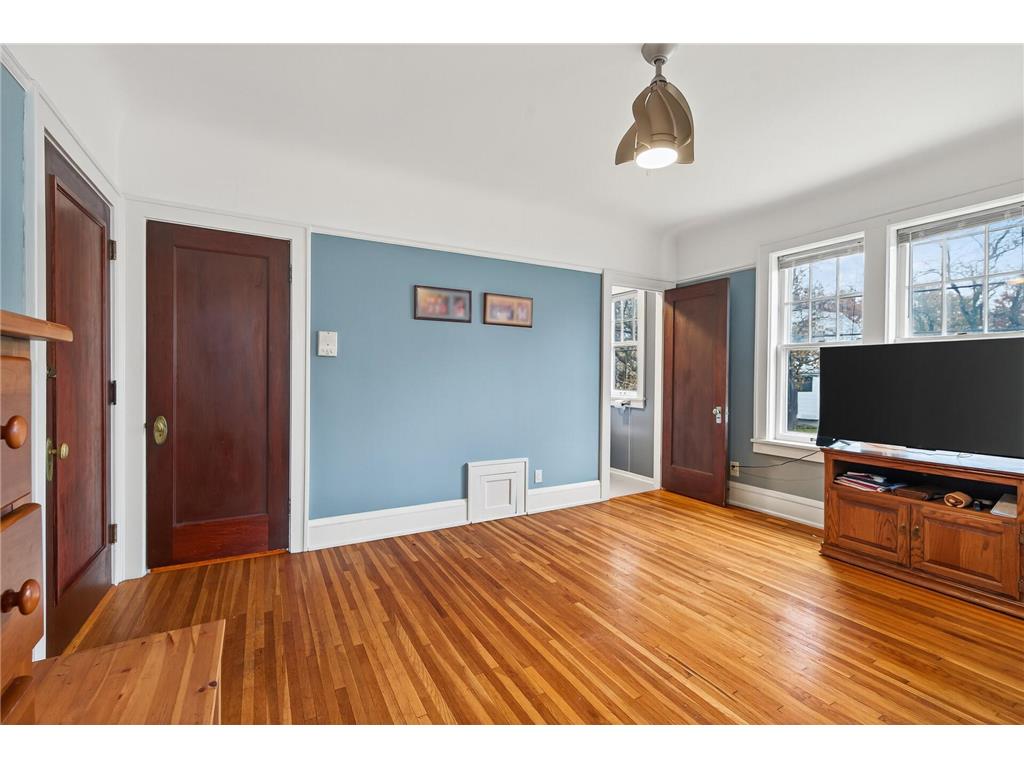 3909 Aldrich Avenue S #3 Minneapolis MN 55409 6820924 image8