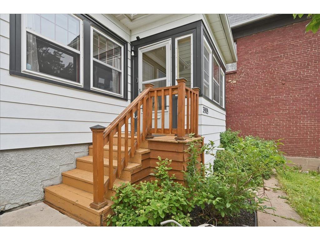 3909 W 5th Street Duluth MN 55807 7103153 image2