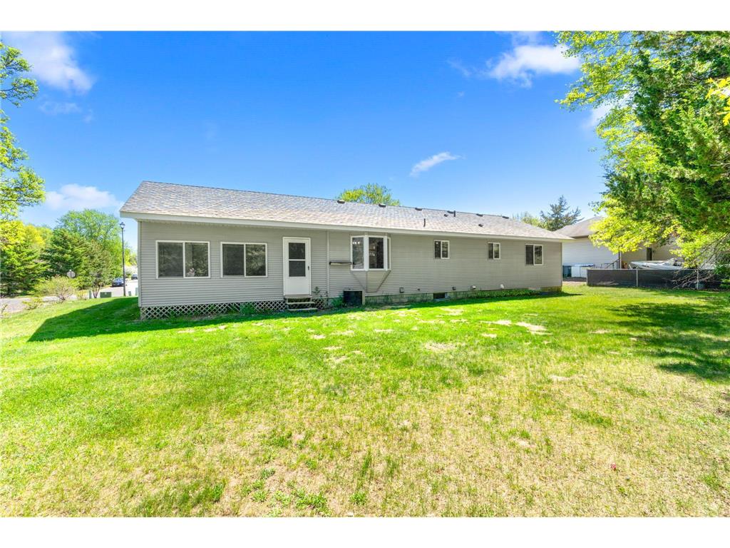 39094 Riverside Court North Branch MN 55056 7016842 image36