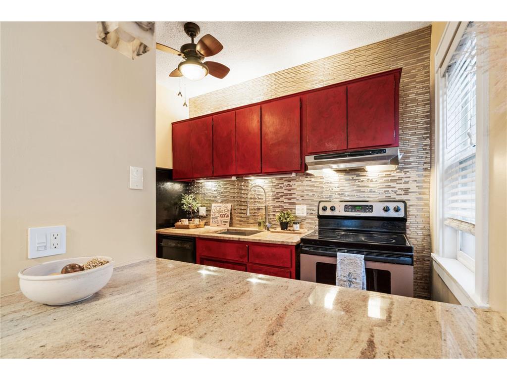 391 Laurel Avenue #103 Saint Paul MN 55102 6492953 image1