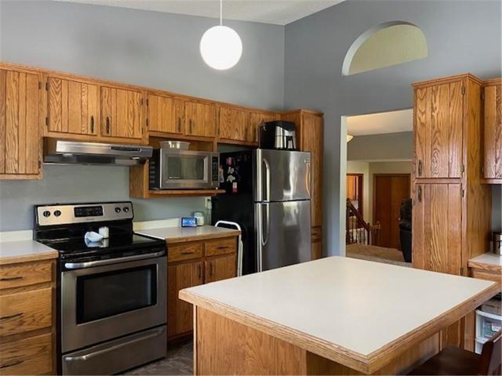 391 Pleasant Hill Drive, Winona, MN, 55987 MLS 6551639 Edina Realty